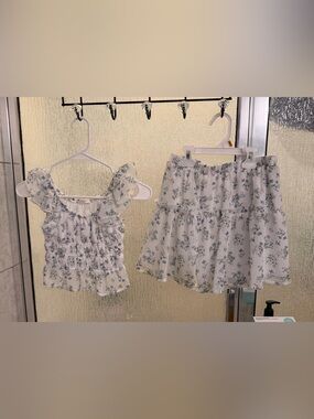 No Comment Blue & white Floral Girls Top & matching Skirt Set Size 12 LN $10
